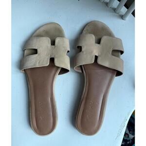 fs/ny Beige Slide Sandals size 8.5